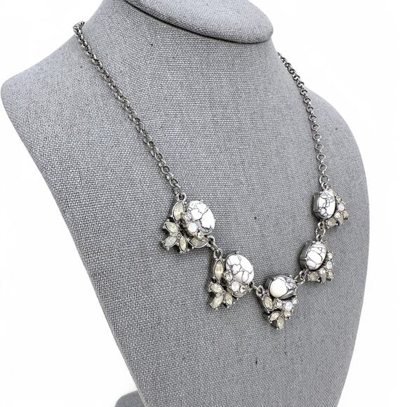 Loft Rhinestone Statement Necklace White Gray Marbled Stones - Picture 4 of 8